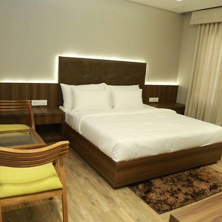 Mandsaur Hotel City Crown المظهر الخارجي الصورة